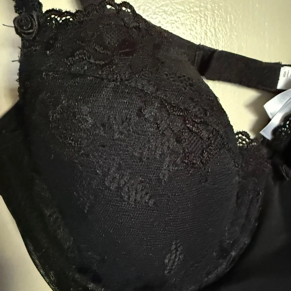 Gilligan & O'Malley Black Sheer Bustier Bra Size 36C‎